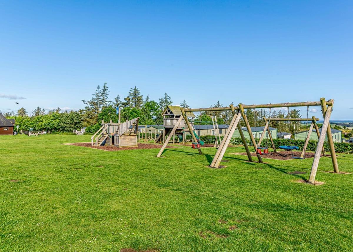 Waren Caravan Park Bamburgh Exterior photo